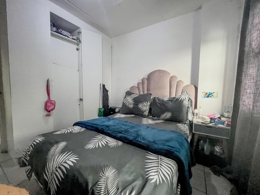 2 Bedroom Property for Sale in Maitland Western Cape